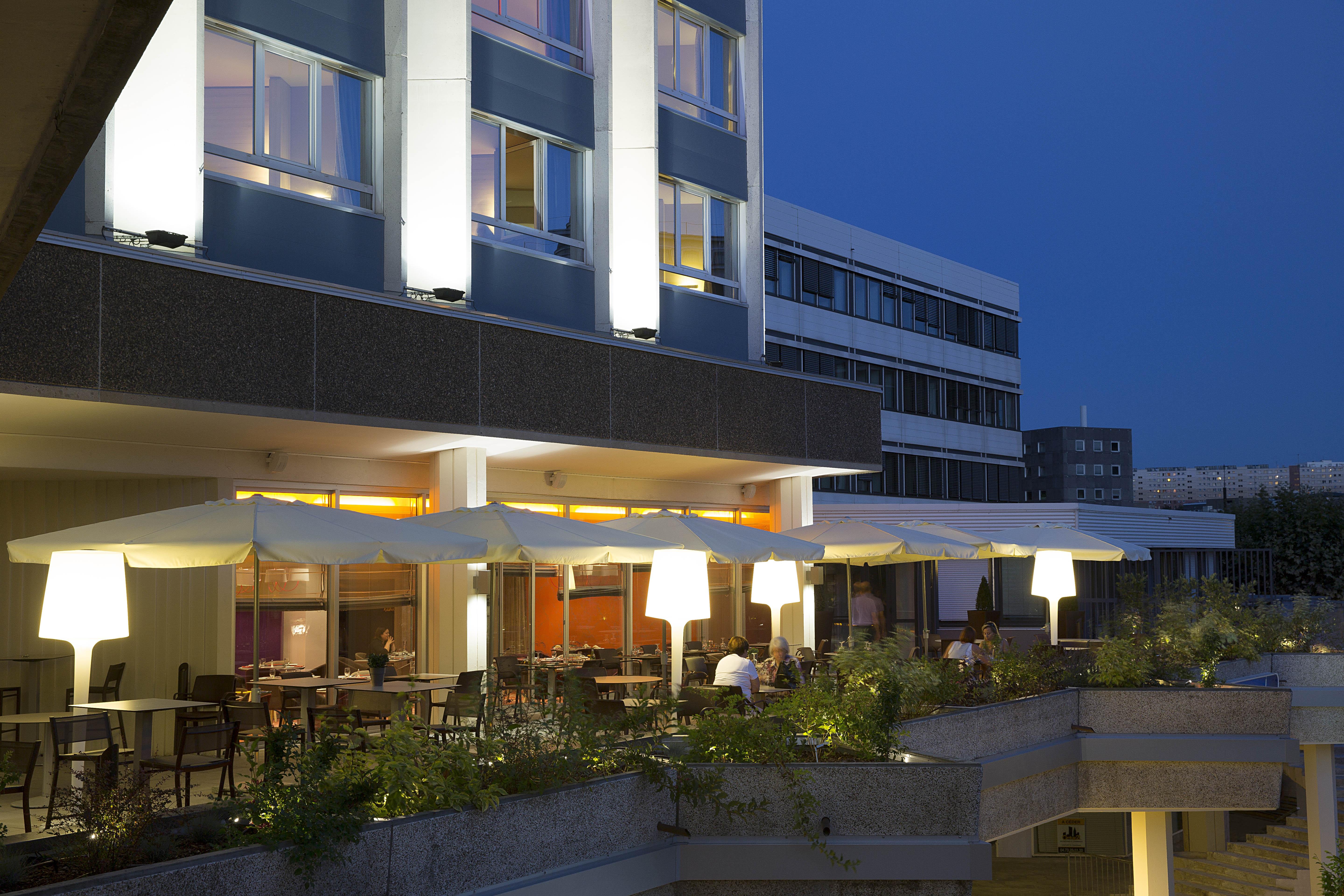 Oceania Clermont Ferrand Hotel Exterior foto