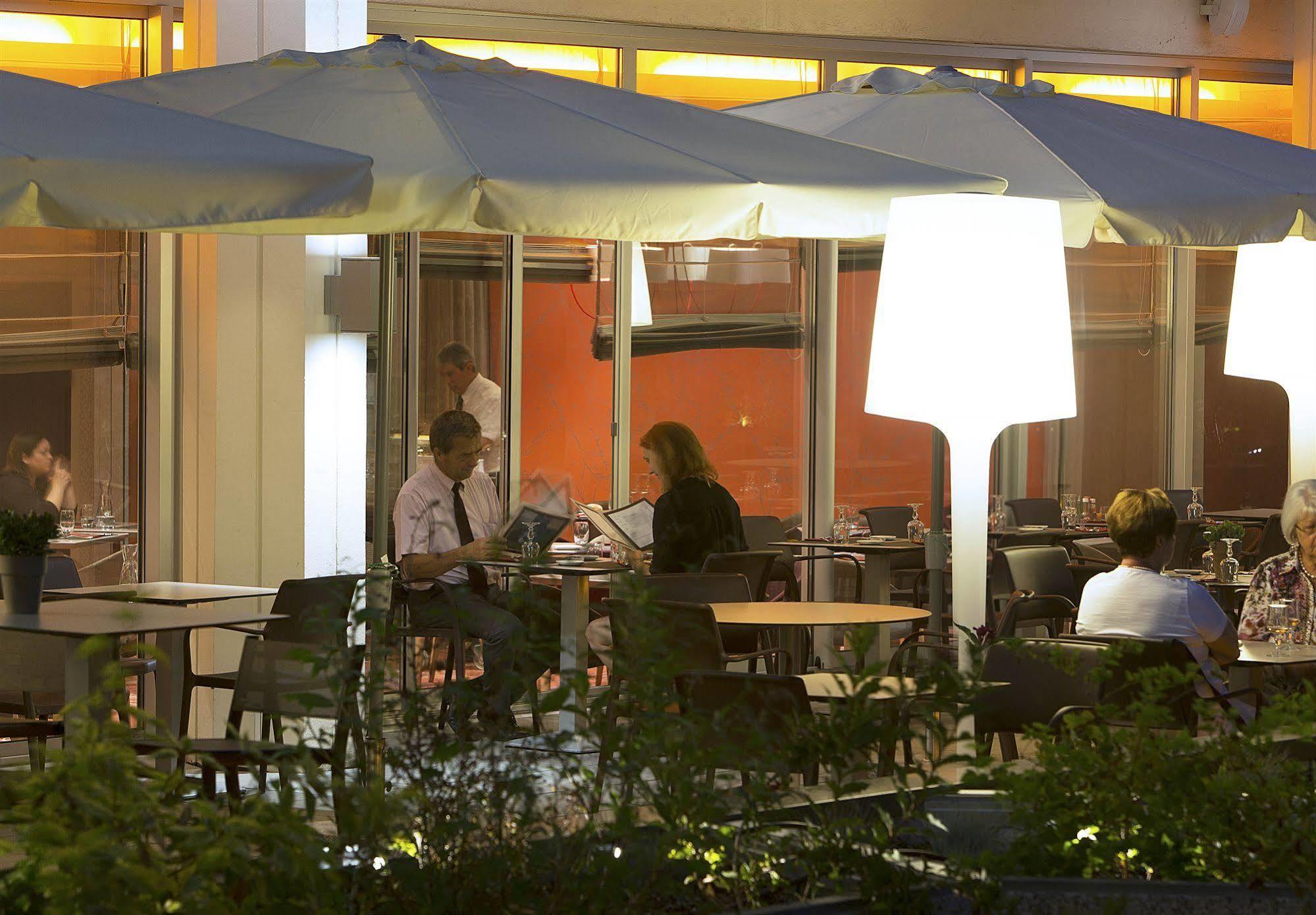 Oceania Clermont Ferrand Hotel Exterior foto