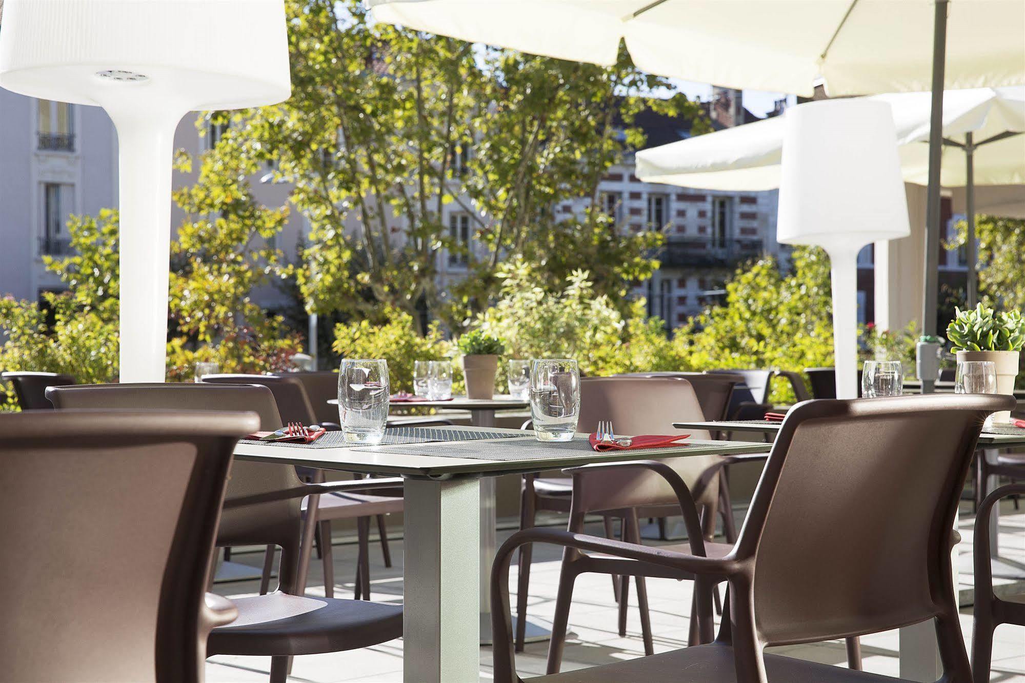 Oceania Clermont Ferrand Hotel Exterior foto